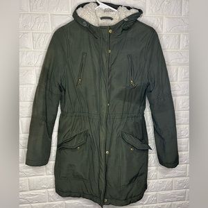 AEO Sherpa Lined Green Hooded Coat Sz Small Adustable Waist